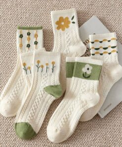 可愛花朵圖案中筒襪